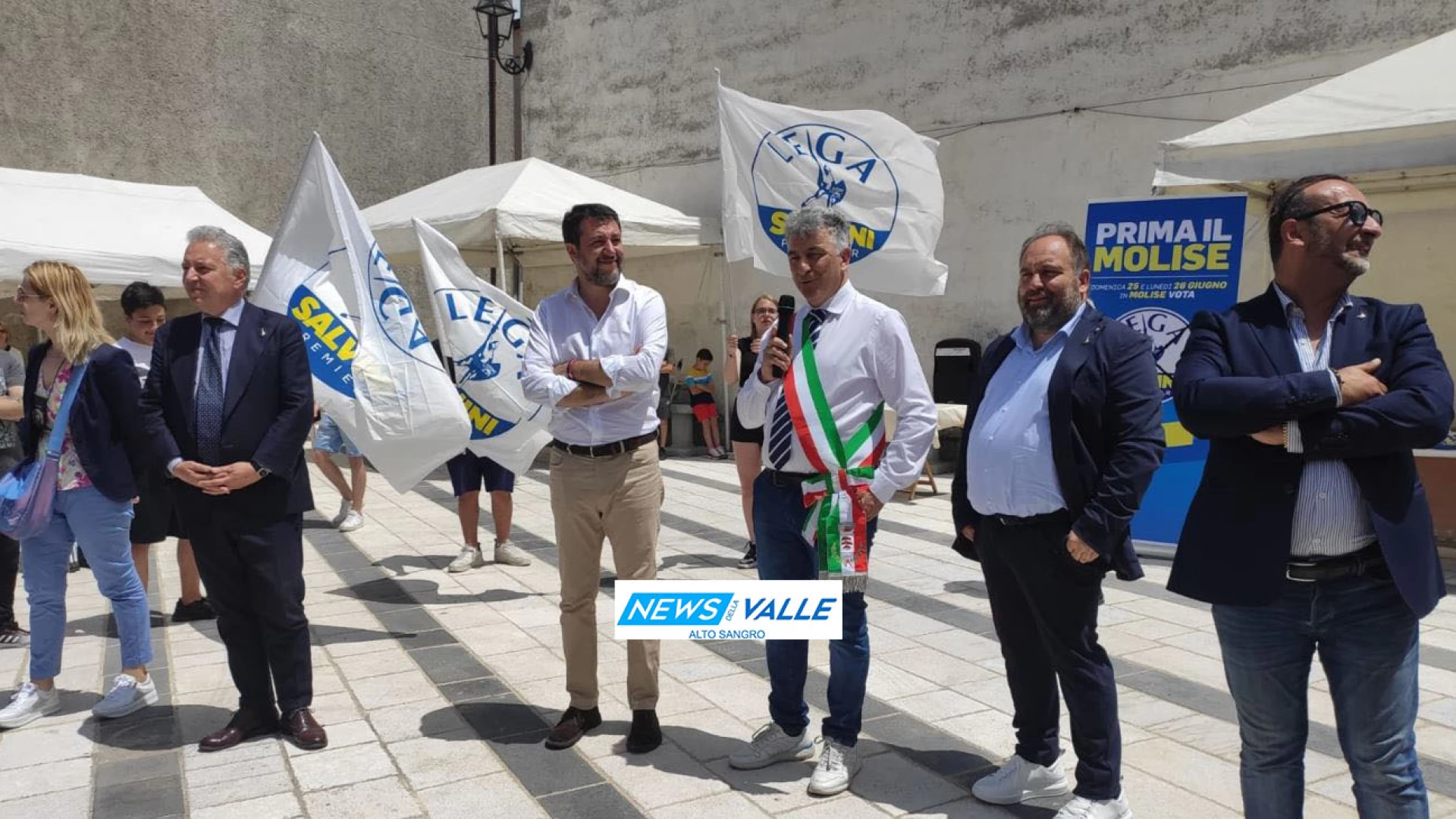 Salvini per la seconda volta in pochi anni in visita a Rionero Sannitico. Tour per il paese ed incontro in piazza con gli elettori per il Ministro. “Ho un grande piacere nel tornare in quest’area del Molise”. Guarda il servizio.